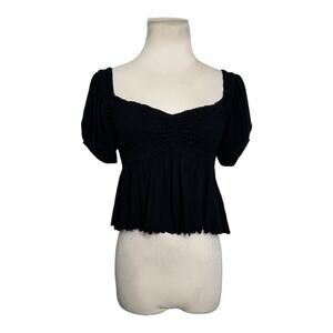 Urban Outfitters black Cropped Short Sleeves Peasant Top size Small